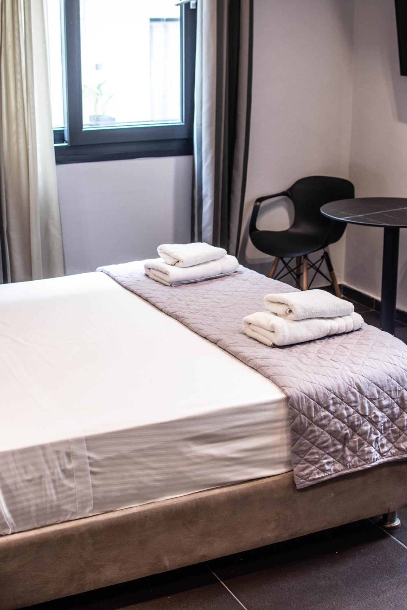 Furla Apartments Athena Bagian luar foto