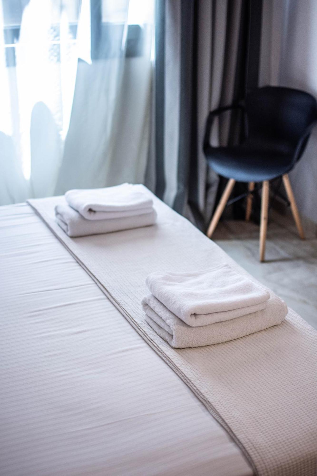 Furla Apartments Athena Bagian luar foto
